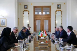 iran-and-tajikistan-vow-to-broaden-cooperation-0750377