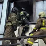 Пожар на рынке в Астане: пострадали трое пожарных