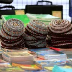 Школьные базары в Туркменистане: названа стоимость формы для учеников